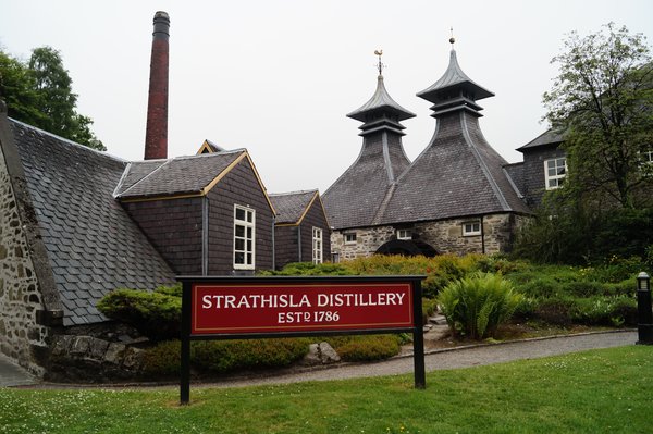 Die Strathisla Distillery mit den wunderschönen Pagodendächern.